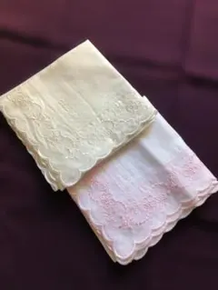 CELINE セリーヌ ハンカチ 花柄刺繍 スカラップのサムネイル