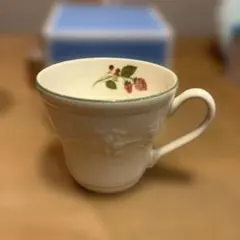 WEDGWOOD ウェッジウッド フェスティビティ ラズベリー マグカップ