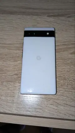 Google Pixel 6a ホワイト 画面ひびあり