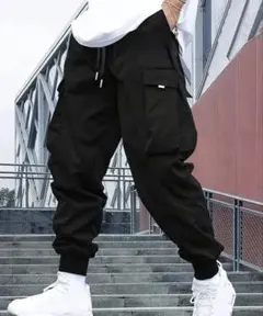 黒 カーゴジョガーパンツ 複数ポケット