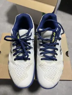 YONEX バドミントンシューズ カスケードアクセル27.5cmのサムネイル