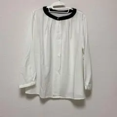 シューラルー シャツ