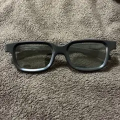 黒縁　グレー スクエア型 サングラス