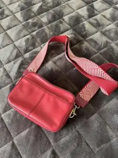 COLE HAAN レッドショルダーバッグ