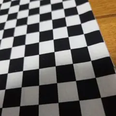 50×50　チェッカーフラッグ柄　黒白　市松模様　薄手　生地　はぎれ