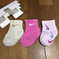 未使用　ナイキ　NIKE ベビーソックス　3足