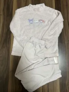 UNIQLOピンクフリースパジャマ 140cm