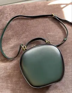 【新品】グリーン 革の丸型ショルダーバッグ