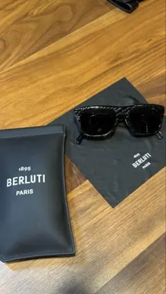 2026年最新】Berluti メンズ サングラスの人気アイテム - メルカリ