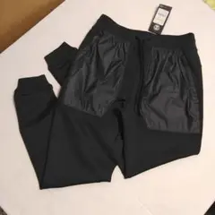 新品タグ付きアンダーアーマー　黒 Mサイズ ジョガーパンツ