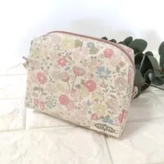 《 小さめ 》 ピンク の 花 の ボックスポーチ　＃n1569