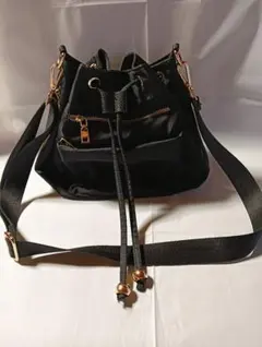 巾着ショルダーバッグ黒 10 ポケット