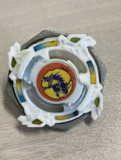 新品未使用　ベイブレード　ドラグーングリップアタッカー　海外版　中国版 爆転シュートベイブレード ドラグーングリップアタッカー クリア