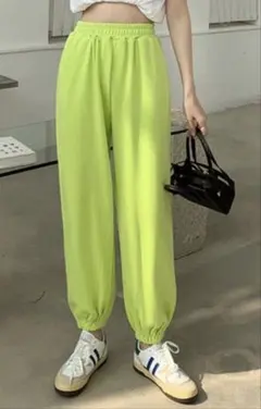 me+em select カラージョガーパンツ　アンティカ好きな方にオススメ