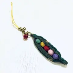 ちりめん細工 豆と猫 ストラップ 2点セット - メルカリ