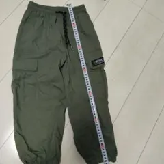 カーゴパンツ