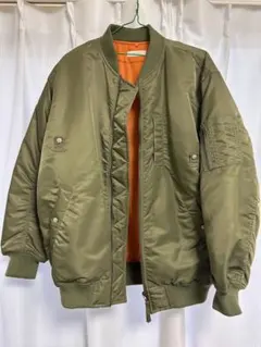 オリーブグリーン 中綿MA-1ジャケット