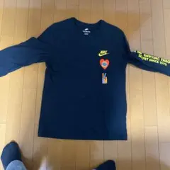 NIKE ロングTシャツ