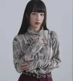 【完売品】Ellno Loset ニュアンスベロアタートルインナー グレー M