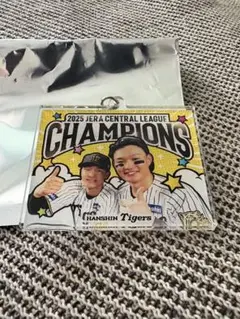 阪神タイガース 優勝記念シークレットアクリルキーホルダー森下翔太　小幡竜平