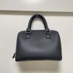 UNIQLOブラックレザー ハンドバッグ