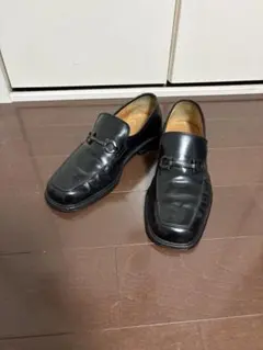 フェラガモ Ferragamoローファー ブラックレザーシューズ
