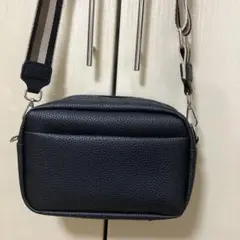 黒 合成皮革 ショルダーバッグ