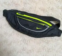 Nike 軽量ボディバッグ ブラック