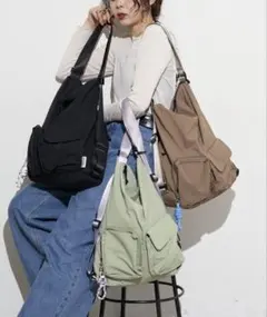 KAIRI企画　ミニショルダー付きマルチBAGのサムネイル