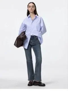 GU スリムフレアジーンズ