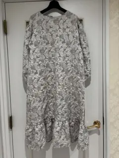 花柄ロングワンピース バルーン袖　M〜L