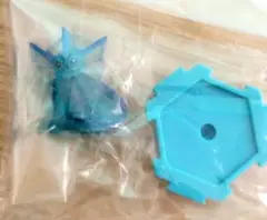ポケモン　フィギュア　クリアタイプ　ガチャガチャ　シャワーズ？