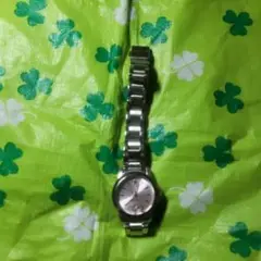 シルバー ステンレススチール ピンク文字盤 時計