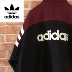☆90sアディダス中綿ジャケットビッグロゴ万国旗タグ