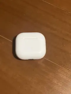 AirPods4本体 左耳イヤホンのみ　ホワイト 充電ケース付き