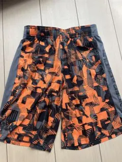 under armor ハーフパンツ140cm