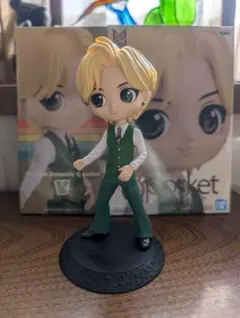 BTS Qposket Dynamite V