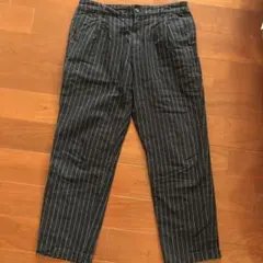 白 カジュアルパンツ