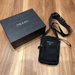 極美品 プラダ PRADA フォンポーチ 2ZH155 ショルダーバッグのサムネイル