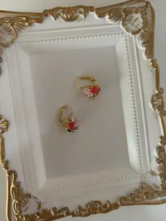 レネレイド　花モチーフピアスのサムネイル