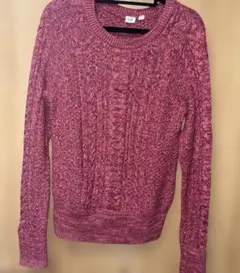 赤 ケーブル編み 長袖ニットセーター