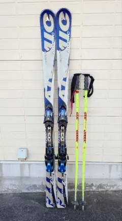 Atomic IZOR スキー板とポールセット