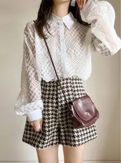 グレイル　新品タグ付き　シアー刺繍ショート丈シャツ
