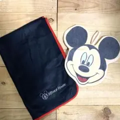 ディズニー 【DISNEY】 ミッキーマウス型カバー付き　＆　ブランケット