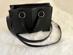 美品　ブラック　ショルダーバッグ