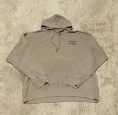 ベージュ フード付きパーカー バックプリント