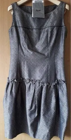 ルネ　Rene　ワンピース　定価54600円　三越購入　34 S　高級伊製生地のサムネイル