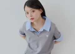 Chico 刺繍入り襟付きポロニット グレー