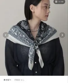 【新品】apart by lowrys シルクスカーフ　ネイビー　アパートバイのサムネイル