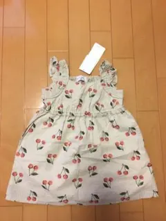 WILLMARRYさくらんぼ柄　ワンピースのサムネイル